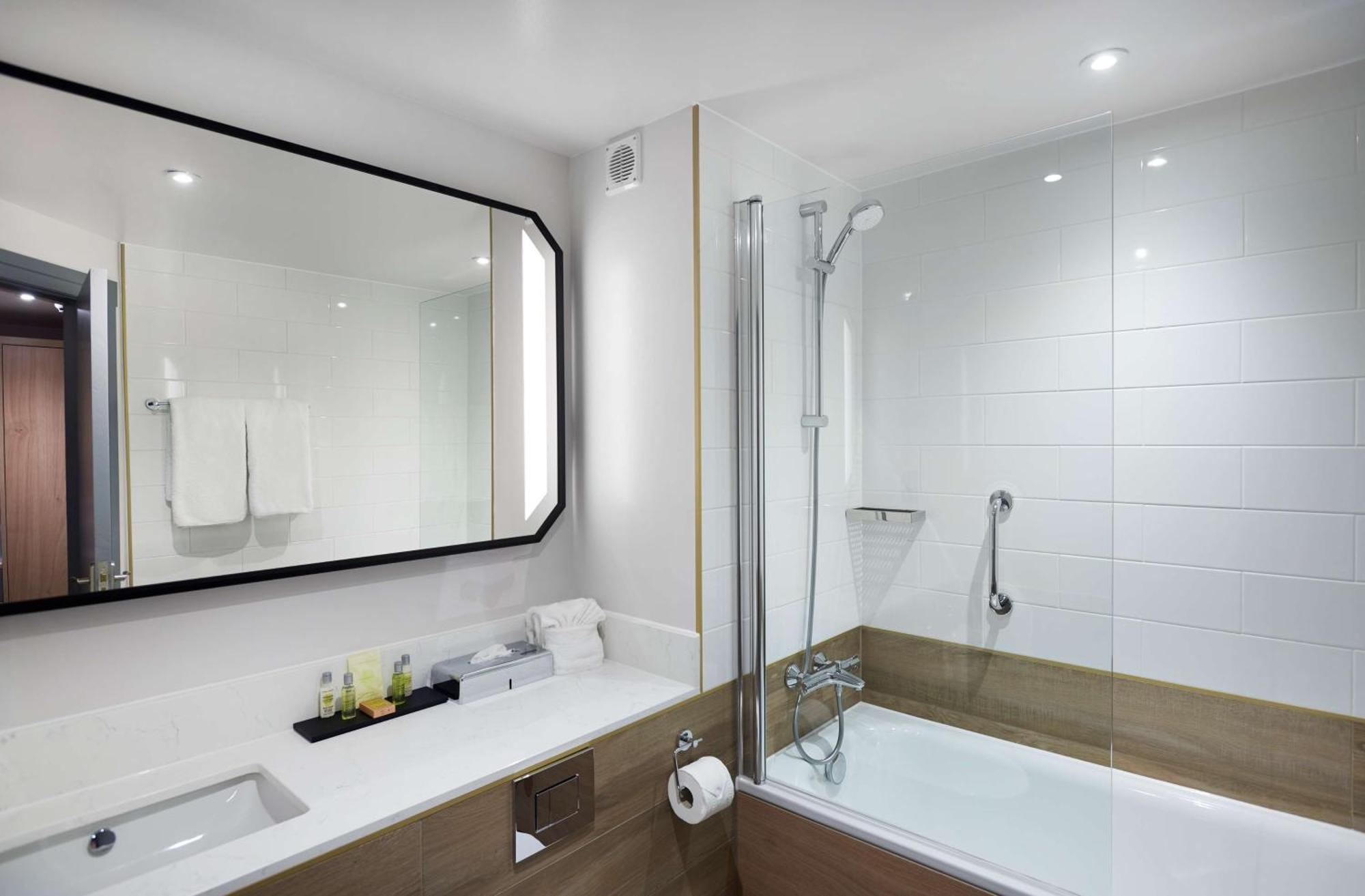 Отель Hilton London Кройдон Экстерьер фото
