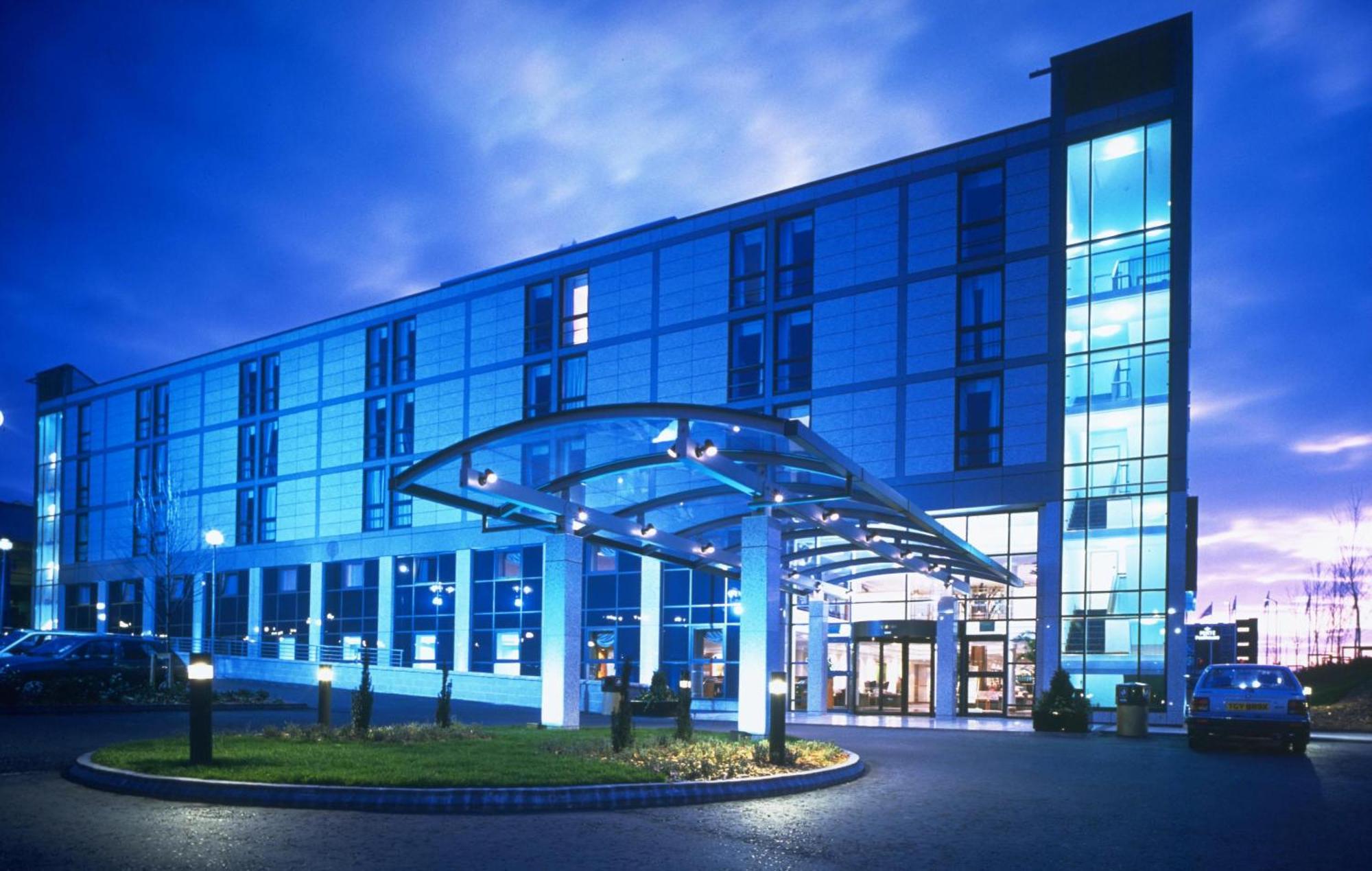 Отель Hilton London Кройдон Экстерьер фото